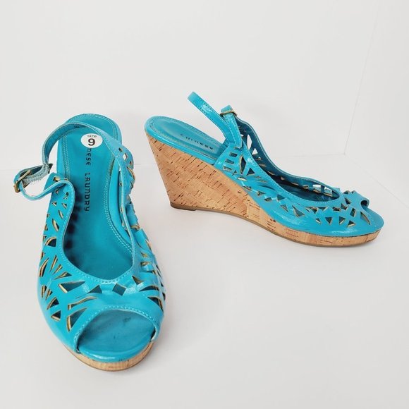 CHINESE LAUNDRY Blue Patent Leather Peep Toe Wedge Sandals - Picture 2 of 9